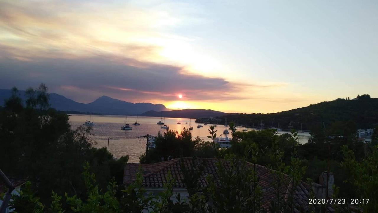 Appartamento Archontikon 1800 Poros Town Esterno foto