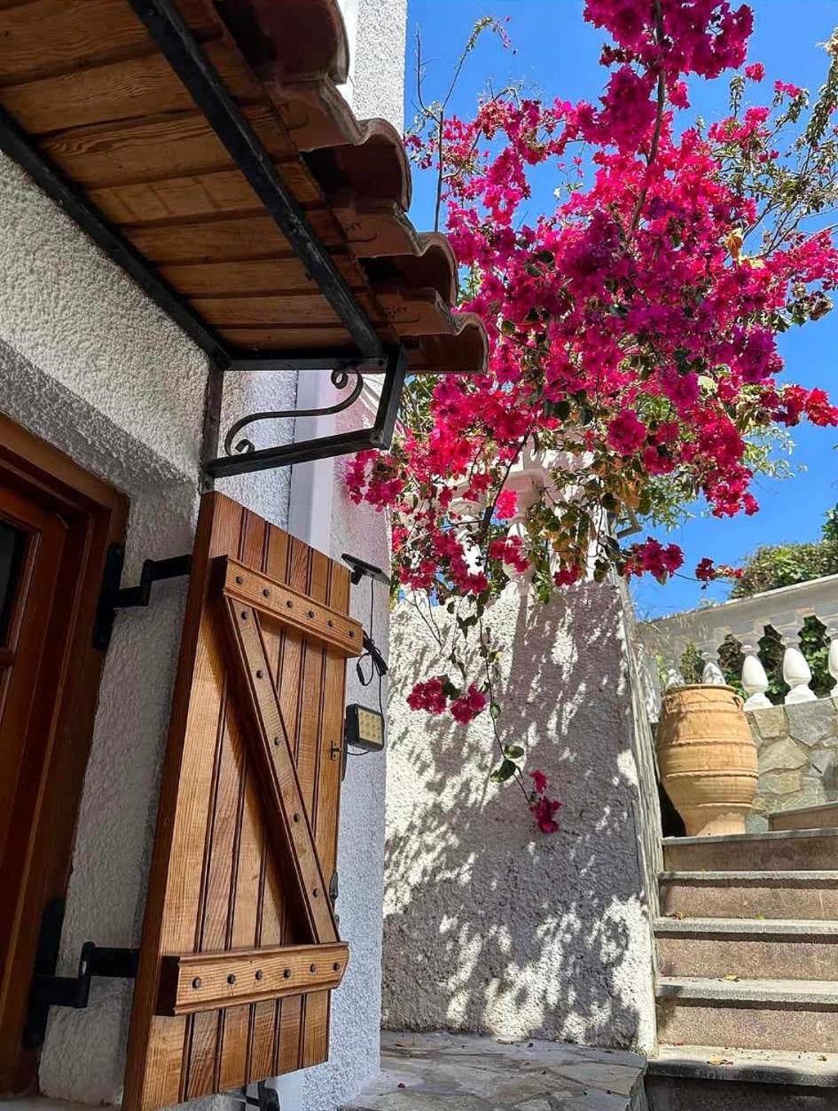 Appartamento Archontikon 1800 Poros Town Esterno foto